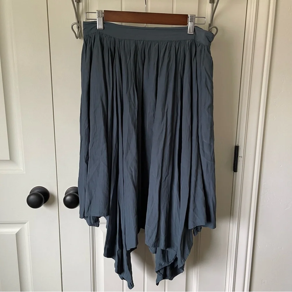 DownEast Gray Asymmetrical Pleated Midi Skirt - Picture 1 of 7